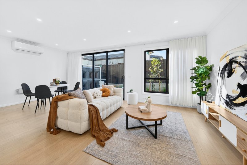 Photo - 2 Ginger Court, Narre Warren VIC 3805 - Image 2