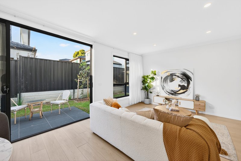 Photo - 2 Ginger Court, Narre Warren VIC 3805 - Image 5