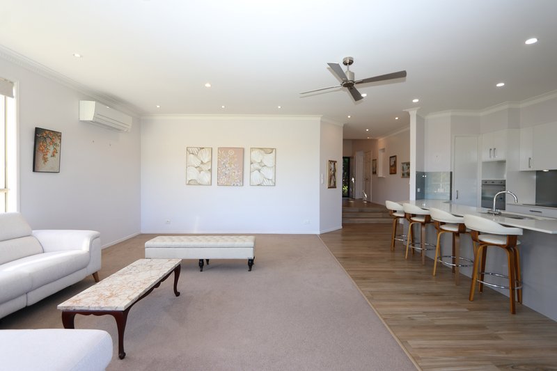 Photo - 2 Girraween Grove, Ashmore QLD 4214 - Image 7