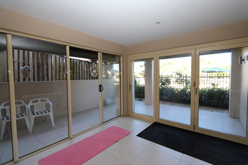 Photo - 2 Girraween Grove, Ashmore QLD 4214 - Image 17