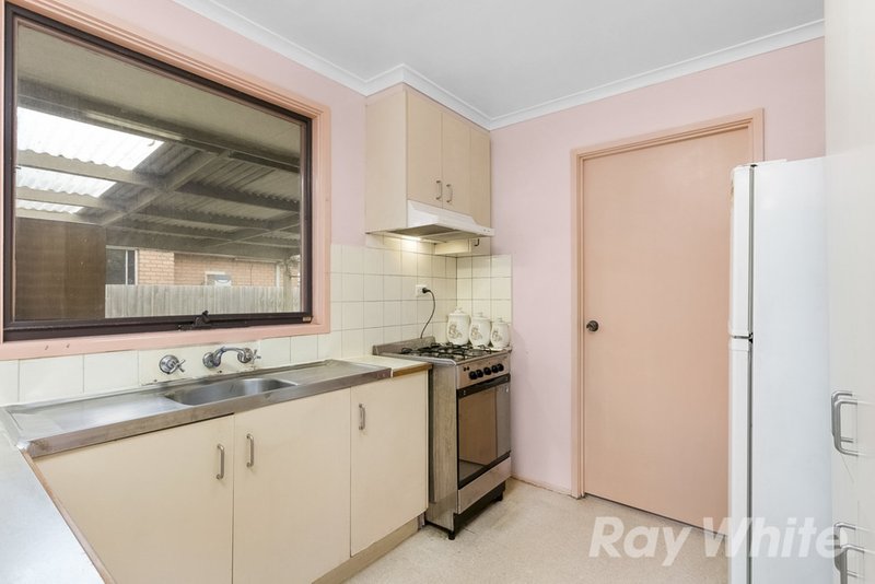 Photo - 2 Gladeswood Drive, Mulgrave VIC 3170 - Image 5