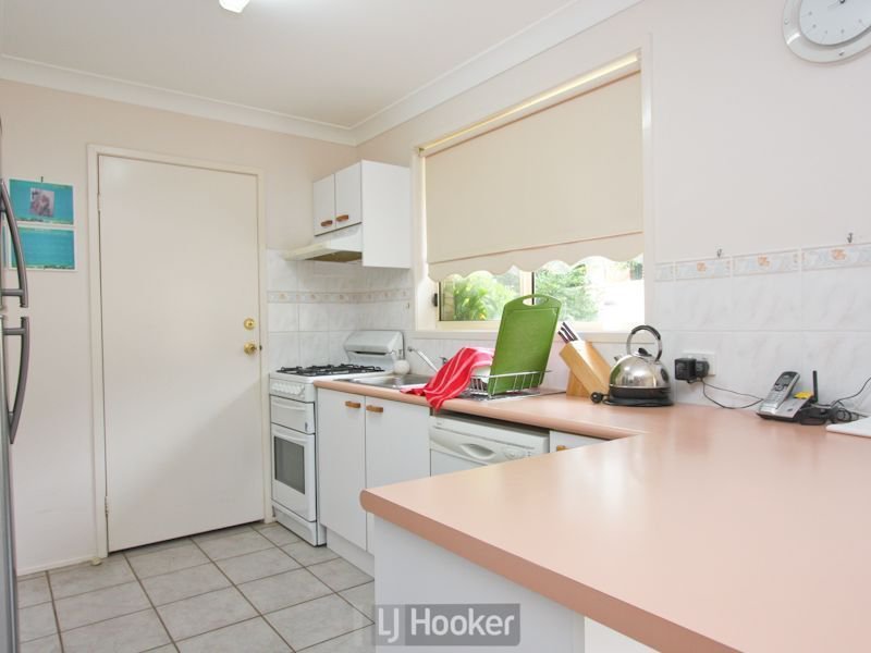 Photo - 2 Gleeson Crescent, Eleebana NSW 2282 - Image 3