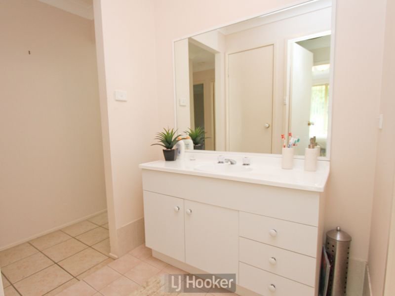 Photo - 2 Gleeson Crescent, Eleebana NSW 2282 - Image 7