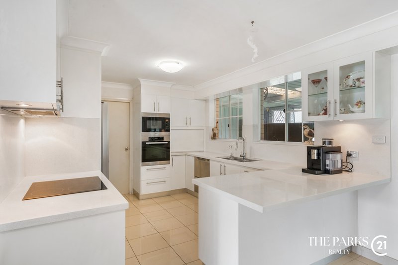 Photo - 2 Glen Osmond Crescent, Bossley Park NSW 2176 - Image 10