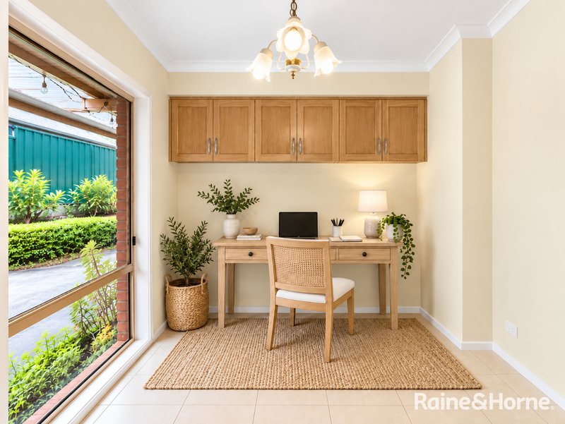 Photo - 2 Glendale Crescent, Berwick VIC 3806 - Image 12