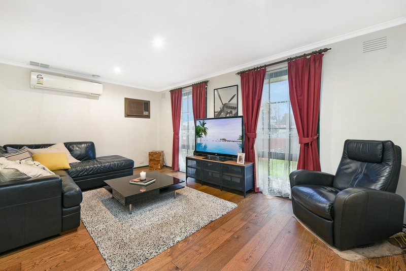 Photo - 2 Glenelg Drive, Clayton South VIC 3169 - Image 2