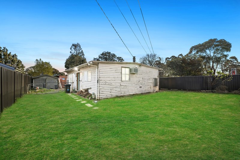 Photo - 2 Glenfern Road, Ferntree Gully VIC 3156 - Image 2