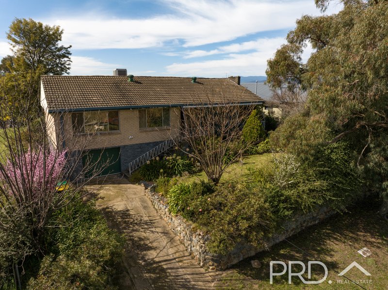 2 Godfrey Street, Tumut NSW 2720