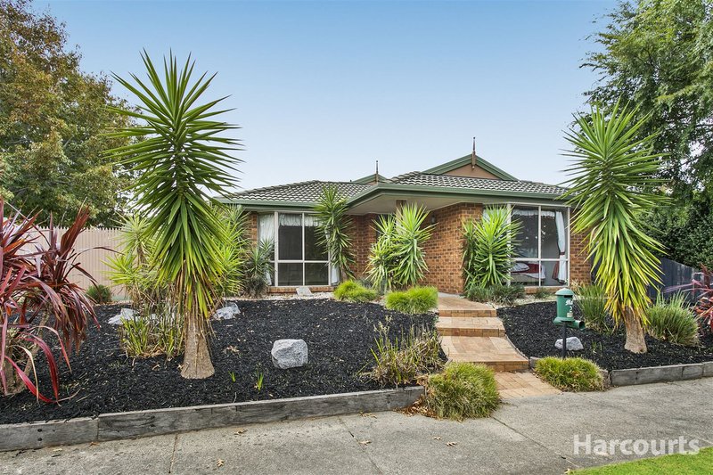 Photo - 2 Golden Leaf Avenue, Narre Warren South VIC 3805 - Image 1