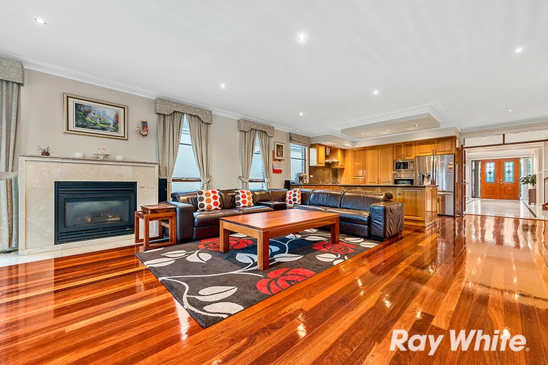 Photo - 2 Golden View Court, Wheelers Hill VIC 3150 - Image 2