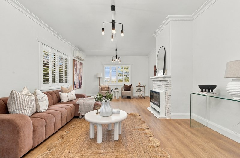 Photo - 2 Golsby Street, West Bathurst NSW 2795 - Image 2