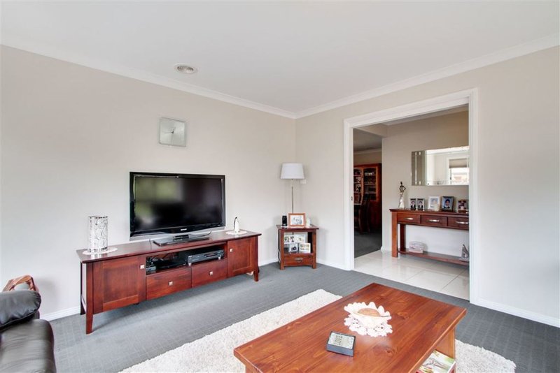 Photo - 2 Goodenia Place, Kingston TAS 7050 - Image 3