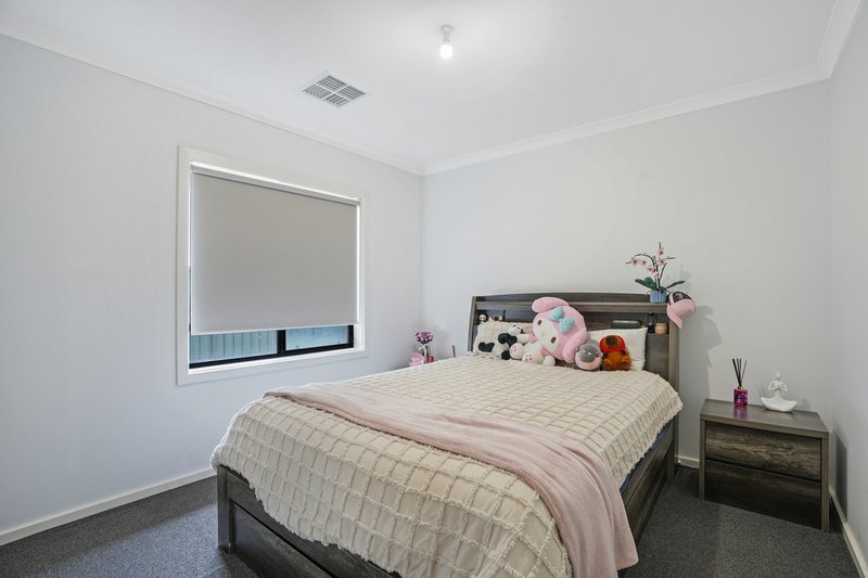 Photo - 2 Gordal Close, Angle Vale SA 5117 - Image 10