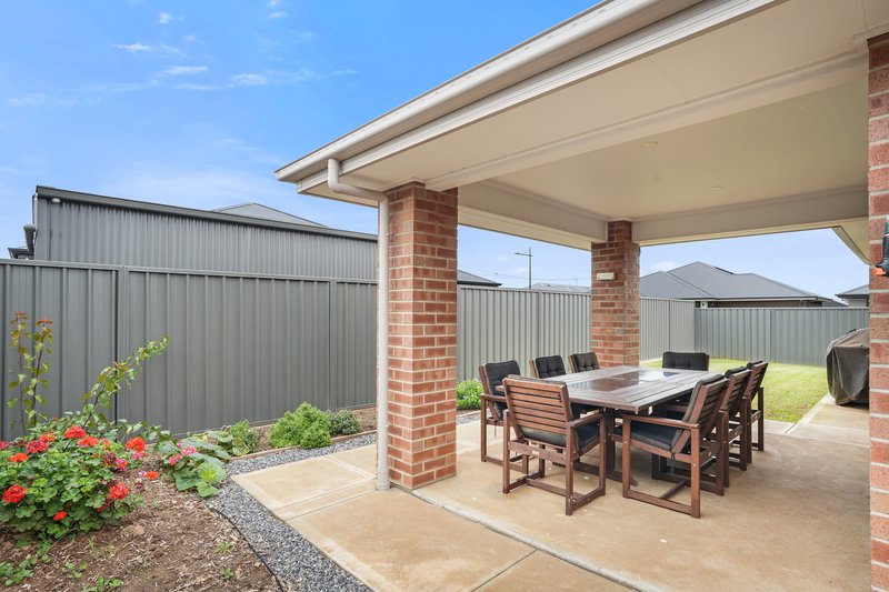 Photo - 2 Gordal Close, Angle Vale SA 5117 - Image 11