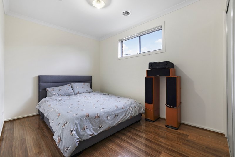 Photo - 2 Goulding Drive, Fraser Rise VIC 3336 - Image 10