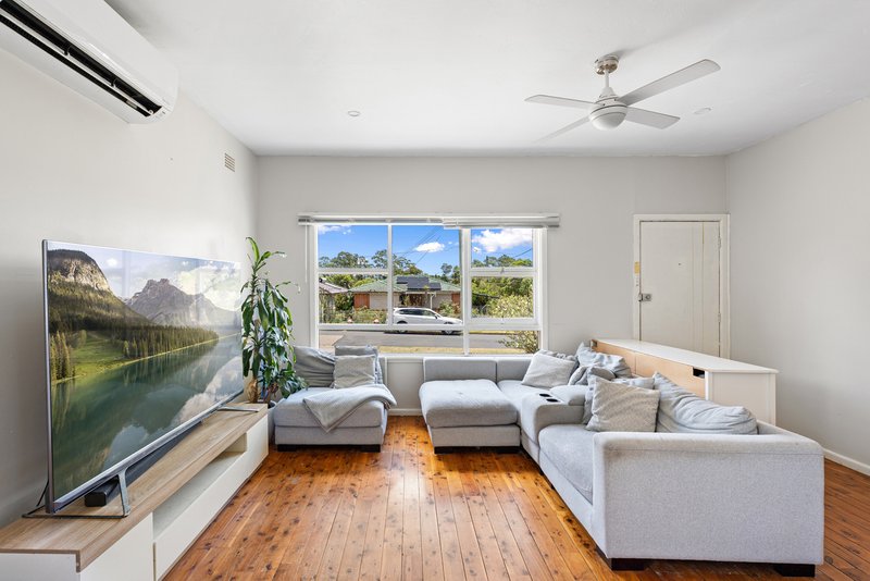 Photo - 2 Grace Street, Kingswood NSW 2747 - Image 2