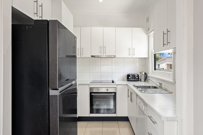 Photo - 2 Grace Street, Kingswood NSW 2747 - Image 5