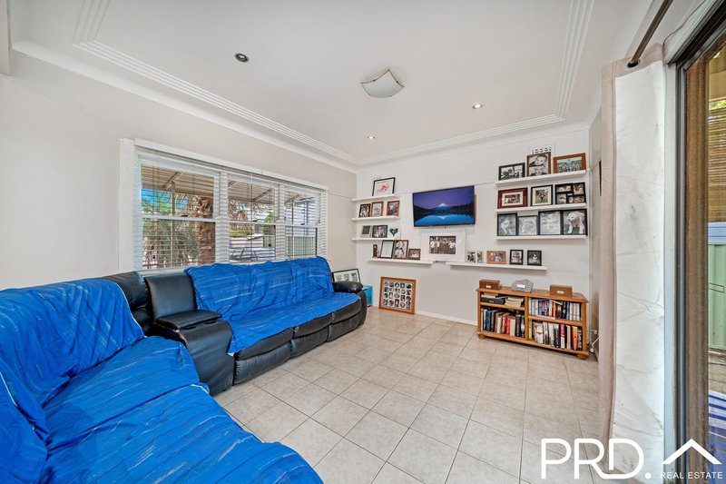 Photo - 2 Gracemar Avenue, Panania NSW 2213 - Image 2