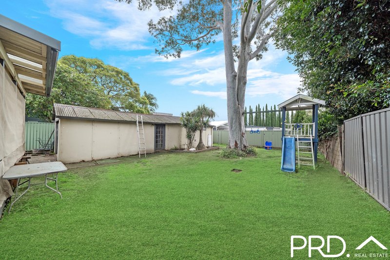 Photo - 2 Gracemar Avenue, Panania NSW 2213 - Image 6