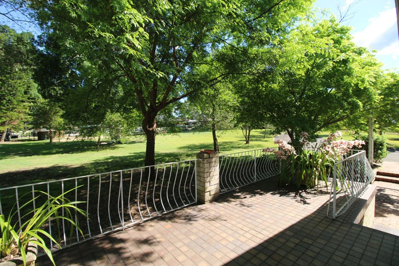 Photo - 2 Gracemere Crescent, Glenorie NSW 2157 - Image 11