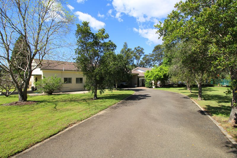 Photo - 2 Gracemere Crescent, Glenorie NSW 2157 - Image 24