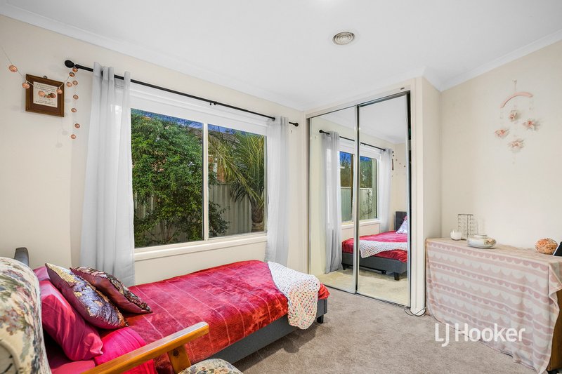 Photo - 2 Graf Way, Point Cook VIC 3030 - Image 12