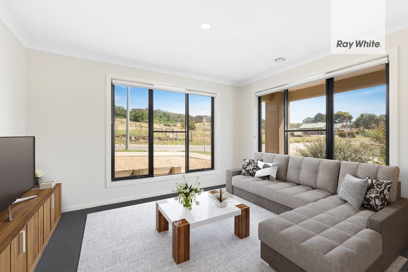 Photo - 2 Grafton Street, Mernda VIC 3754 - Image 4