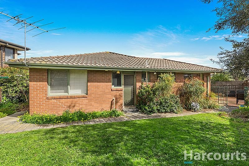 Photo - 2 Grail Court, Glen Waverley VIC 3150 - Image 9