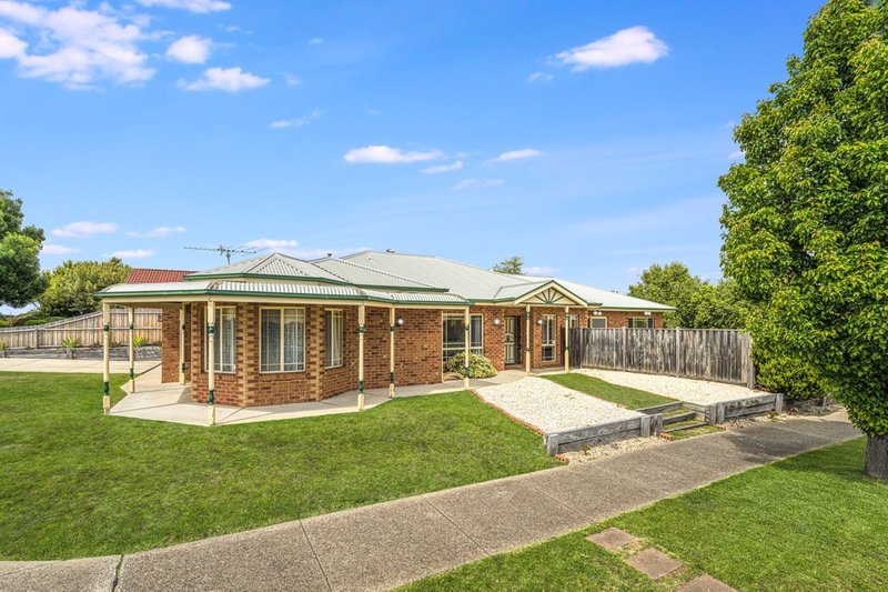 2 Granby Crescent, Highton VIC 3216