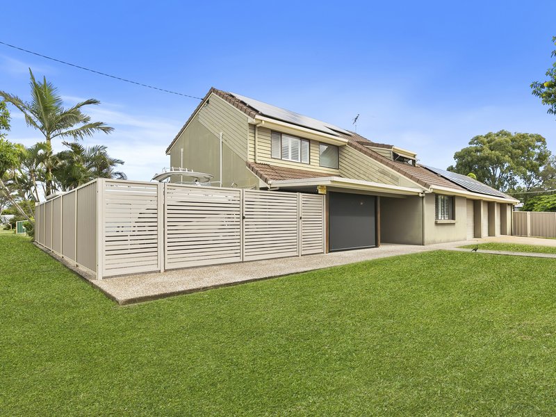 Photo - 2 Green Street, Banksia Beach QLD 4507 - Image 6