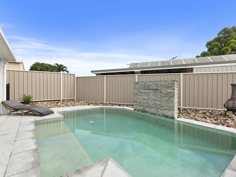 Photo - 2 Green Street, Banksia Beach QLD 4507 - Image 23