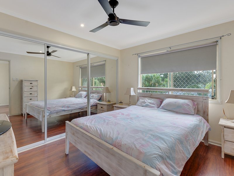 Photo - 2 Greg Norman Cres , Parkwood QLD 4214 - Image 22