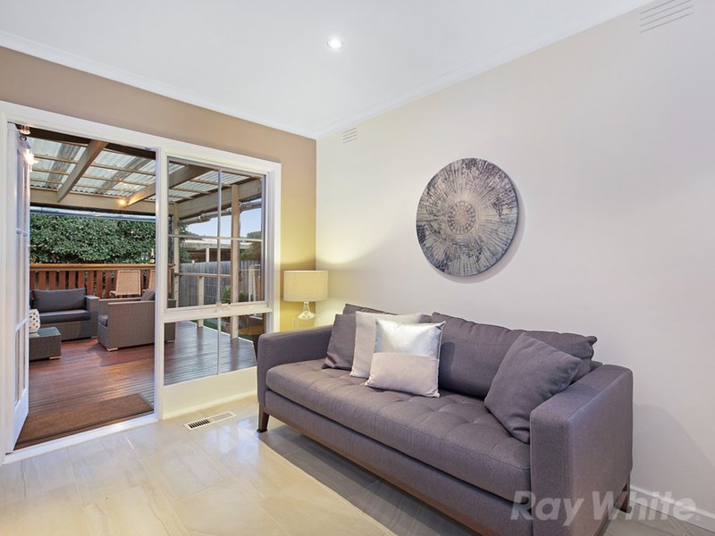 Photo - 2 Gregory Crescent, Mulgrave VIC 3170 - Image 5