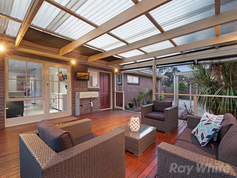 Photo - 2 Gregory Crescent, Mulgrave VIC 3170 - Image 10