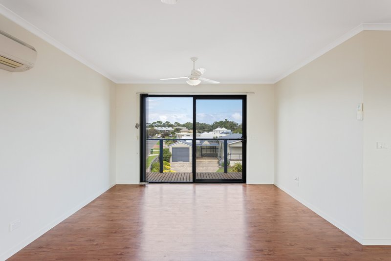 Photo - 2 Grevilia Close, Cowes VIC 3922 - Image 7