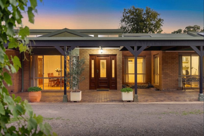 Photo - 2 Grevillea Close, Murrumbateman NSW 2582 - Image 2