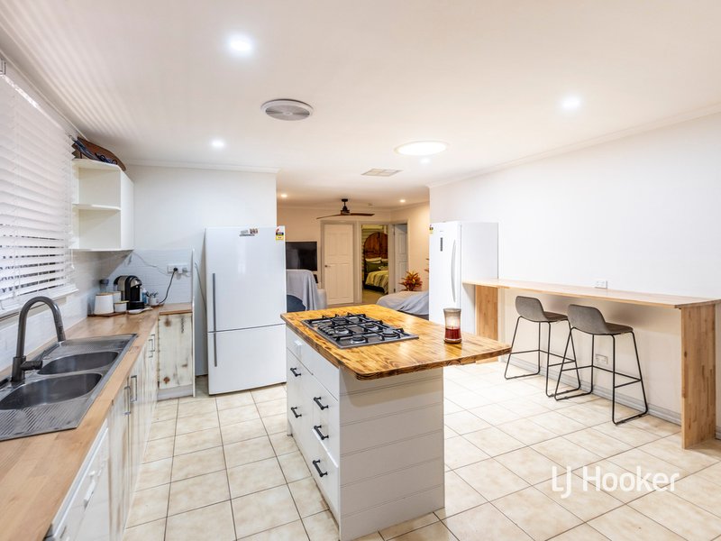 Photo - 2 Griffiths Place, Araluen NT 0870 - Image 9