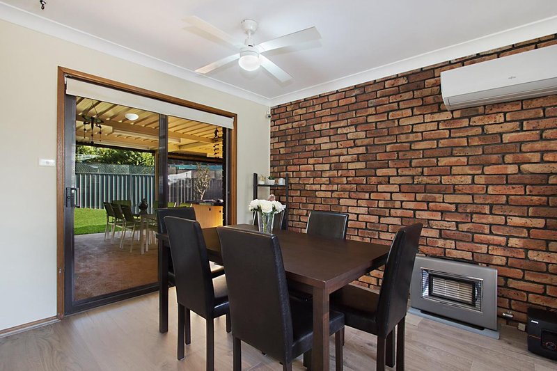 Photo - 2 Griffiths Place, Eagle Vale NSW 2558 - Image 3