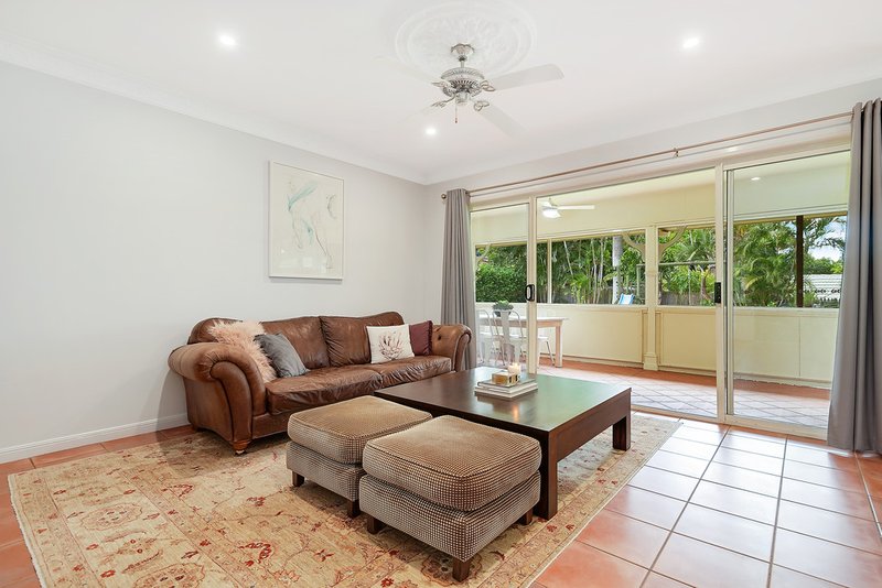 Photo - 2 Guildhall Court, Murrumba Downs QLD 4503 - Image 6