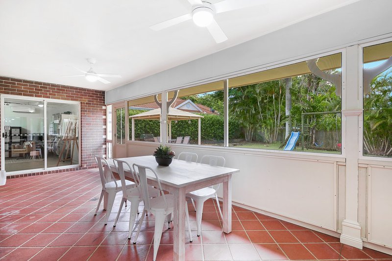 Photo - 2 Guildhall Court, Murrumba Downs QLD 4503 - Image 7