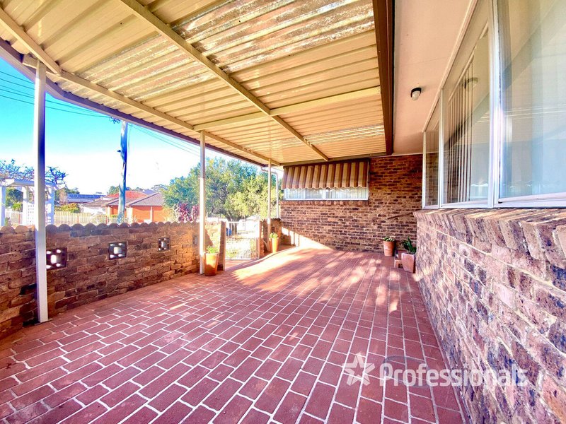 Photo - 2 Gum Street, Riverstone NSW 2765 - Image 4