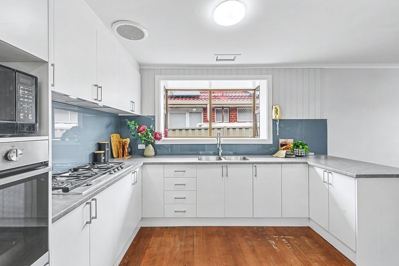 Photo - 2 Gwent Street, Springvale South VIC 3172 - Image 7