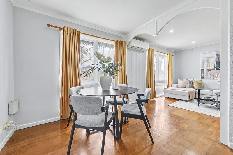 Photo - 2 Gwent Street, Springvale South VIC 3172 - Image 8