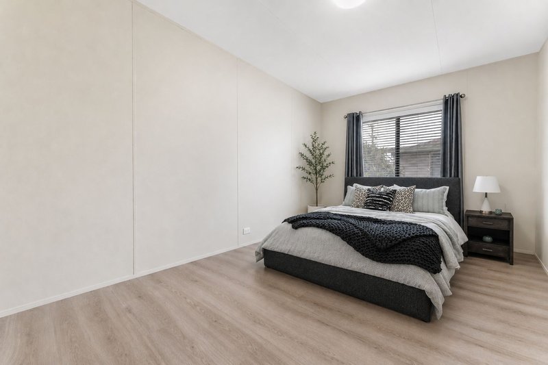 Photo - 2 Gwent Street, Springvale South VIC 3172 - Image 21