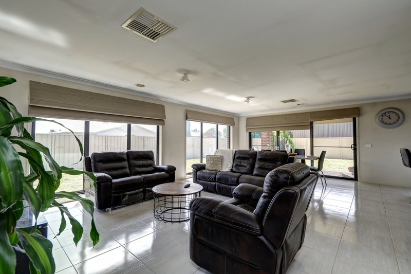 Photo - 2 Gypsie Crescent, Barooga NSW 3644 - Image 6