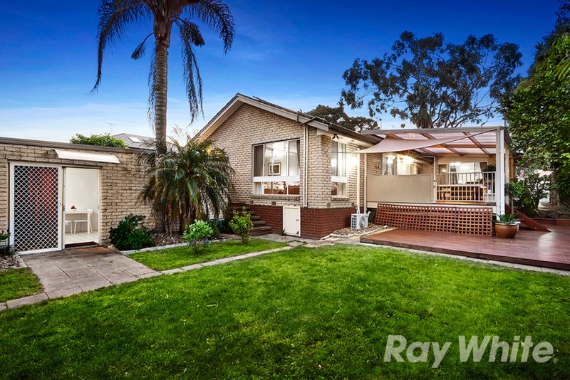 Photo - 2 Gyton Avenue, Glen Waverley VIC 3150 - Image 9