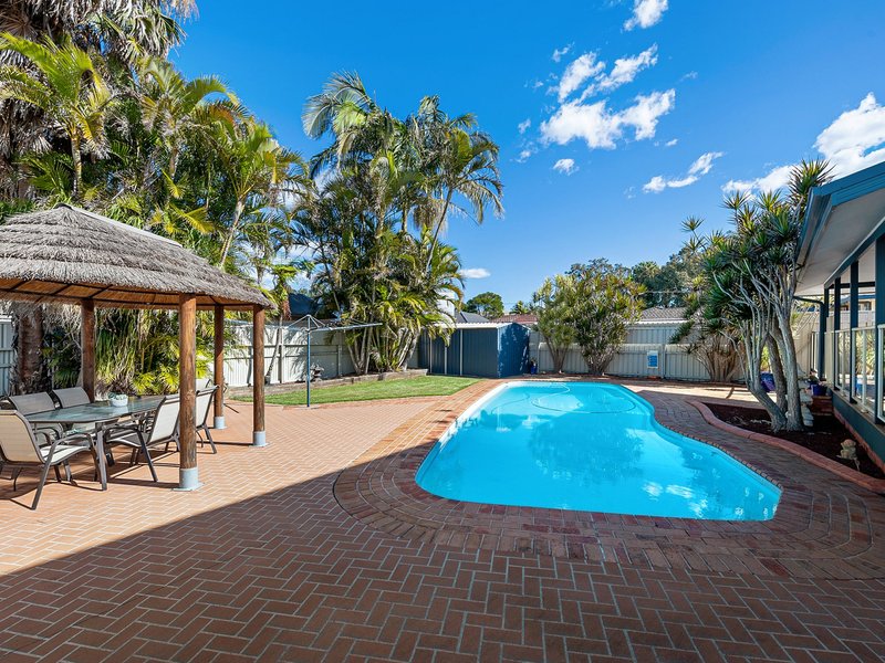 Photo - 2 Haddon Crescent, Marks Point NSW 2280 - Image 8