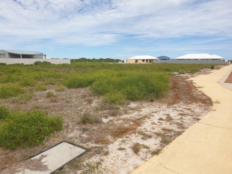 Photo - 2 Halfmoon Way, Jurien Bay WA 6516 - Image 2