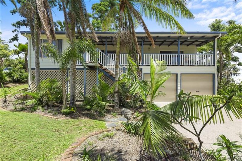 2 Hamilton Avenue, Cannonvale QLD 4802