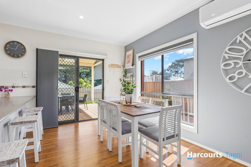 Photo - 2 Hannah Close, Hackham SA 5163 - Image 6
